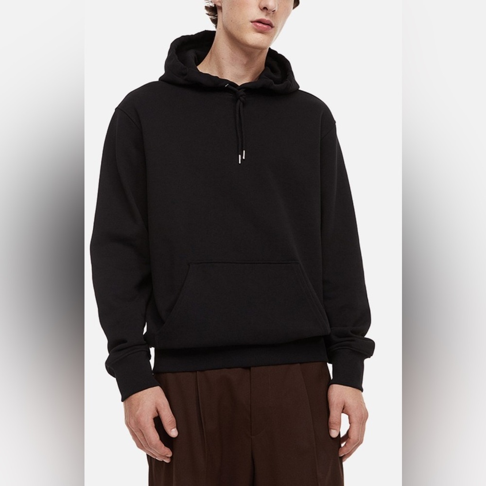 H&M Essentials no 3: the hoodie - black